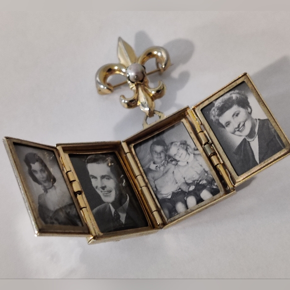 Vintage 4-Photo Locket Victorian Style Chatelaine Brooch - Picture 6 of 16